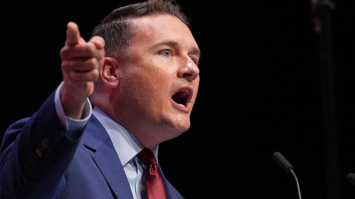 Pressure Mounts on Starmer as Resignations Surge in UK Government