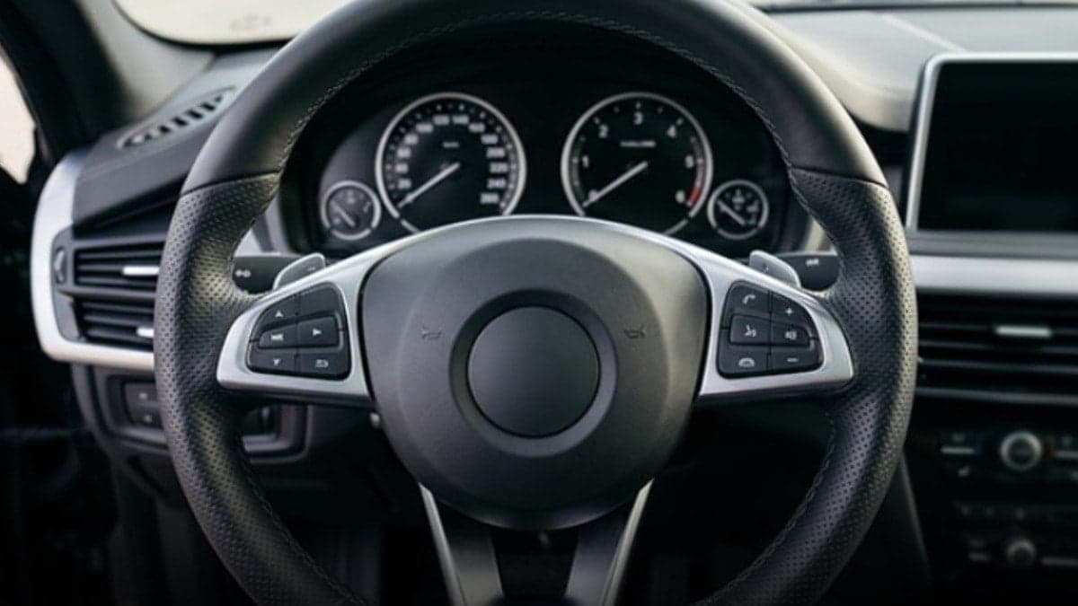 Japanese Automotive Giant Reports Loss for the First Time in 70 Years