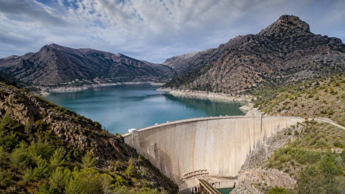 Massive $57 Million Dam Remains Unutilized, Holding 30 Billion Liters of Water