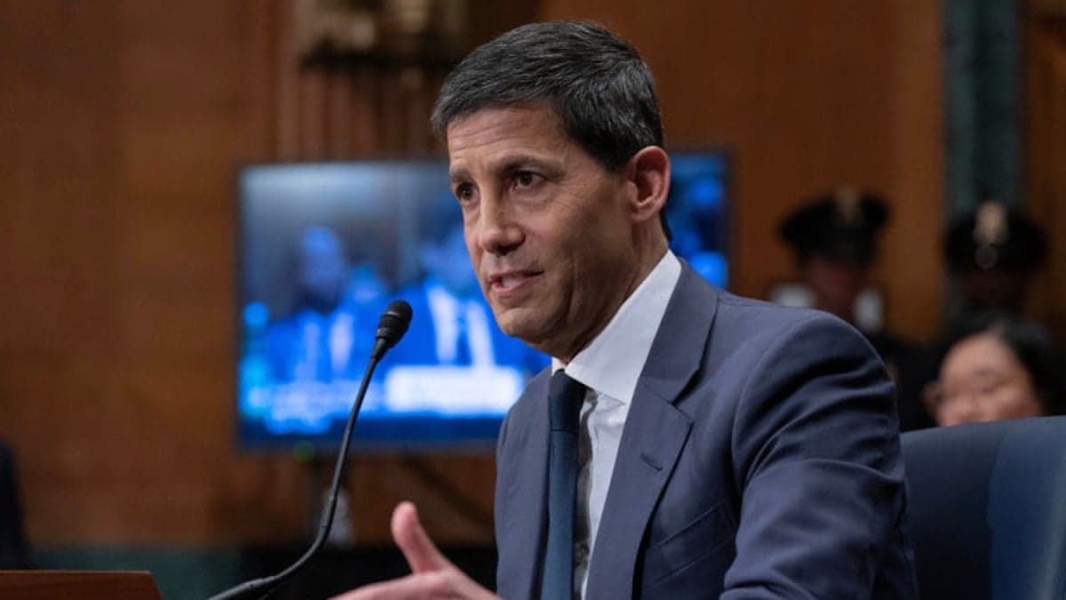 Trump, Fed Başkanlığı için Kevin Warsh'ı Aday Gösterdi
